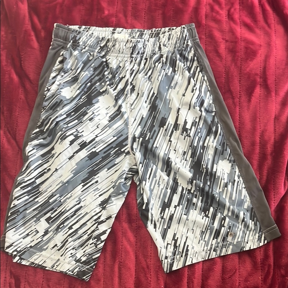 NIKE Men's Gray Patterned Shorts